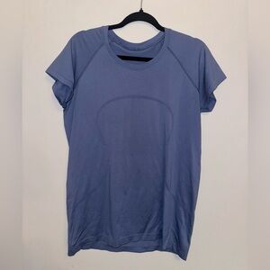 Lululemon Swiflty short sleeve - size 14